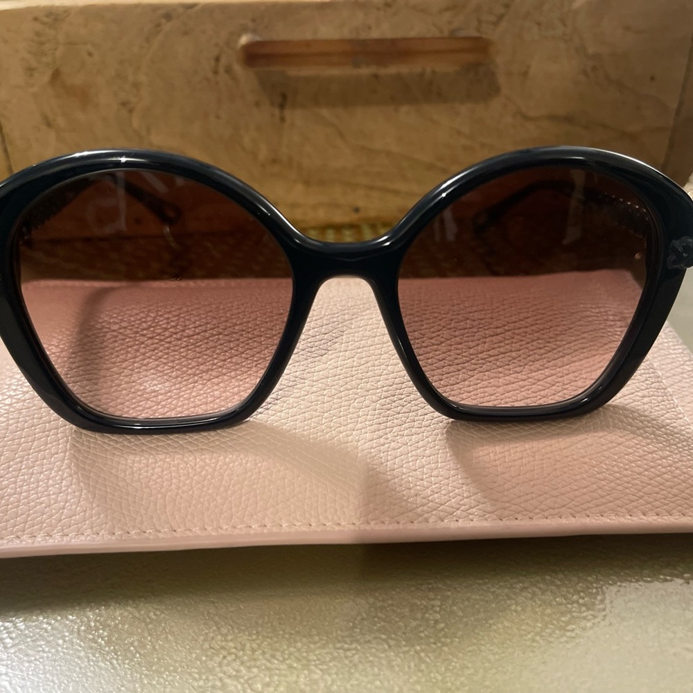 Chloé Sunglasses - Authentic purchased from Nordstrom 
CHLOE CH0001S